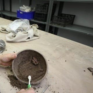 İçinde etli yemek olan, 5 bin yıllık tabak bulundu