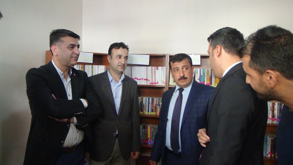 Nusaybin’de Öğretmen ve Velilerin girişimiyle kütüphane oluşturuldu