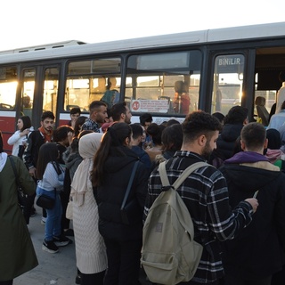 Öğrenciler toplu taşıma araçları ile birlikte seferlerin sayısının da artırılmasını istiyor