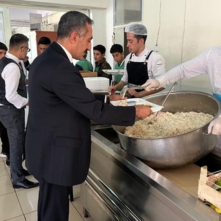 İdil’de her gün 3 bin öğrenciye sıcak yemek veriliyor