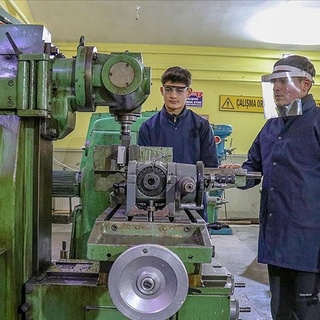 Meslek liseleri hak ettikleri değeri bulabilicek mi? Ülke ekonomisine katkıları gittikçe artıyor