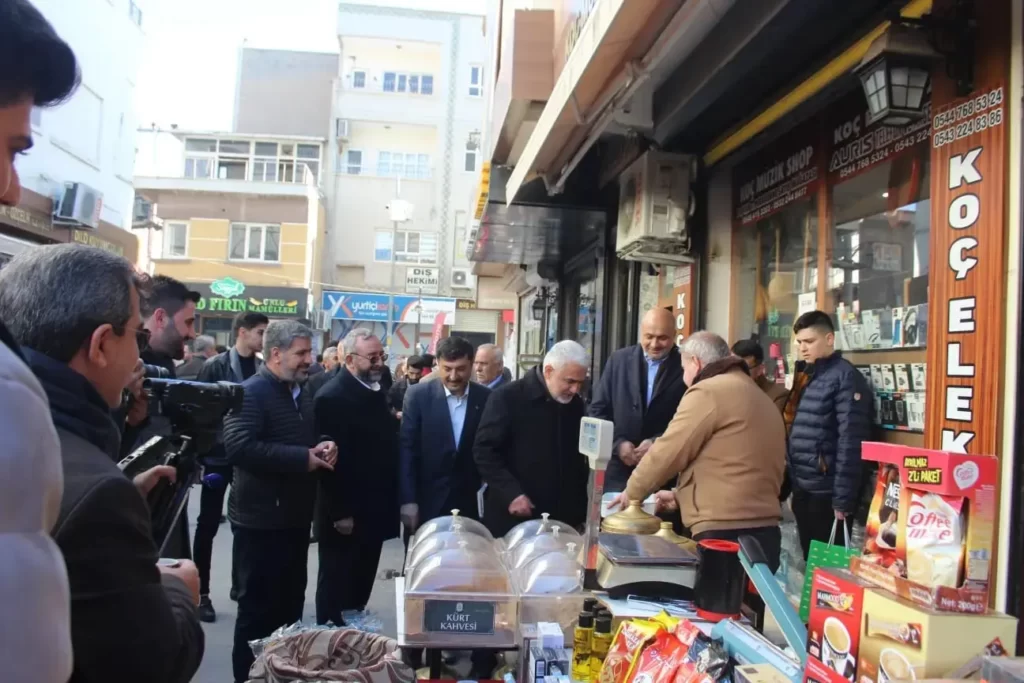 HÜDA PAR Genel Başkanı Yapıcıoğlu Nusaybin’de esnafı ziyaret etti yaptı