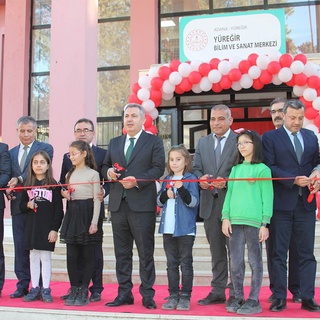 Adana’da Bilim ve Sanat Merkezi düzenlenen törenle kapılarını açtı
