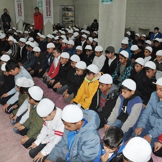 Batman’da namaz kılmayı öğrenen çocuklar için program düzenlendi