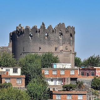 Diyarbakır’ın 5 bin yıllık Surlarında restorasyon çalışmaları sürüyor