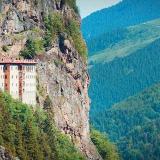 Sümela Manastırı, Trabzon’a gelenlerin rotasında ilk sırada yer alıyor