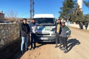 Nusaybin Umut Kervanı Vakfı Deprem bölgesine kurtarma Ekip ile yardım malzemeleri gönderdi.