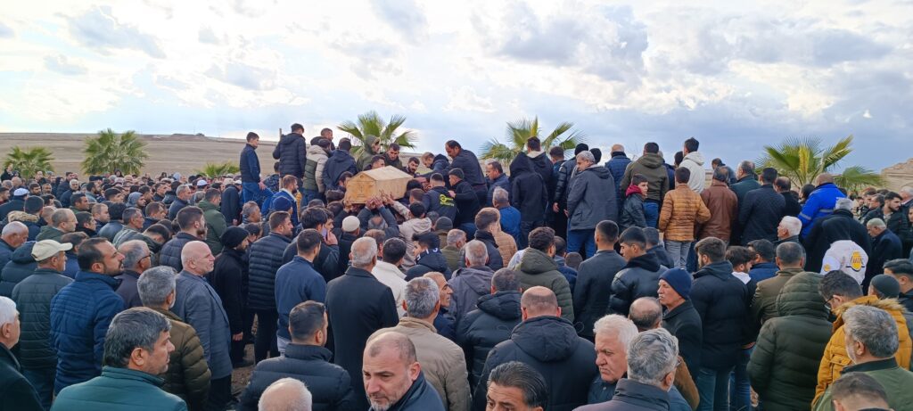 Depremde hayatını kaybeden 4’tü çocuk 6 kişi Nusaybin’de defnedildi