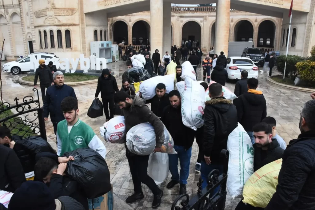 Nusaybin’den 124 tır yardım, deprem bölgelerine gönderildi
