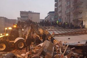 Depremde son durum: 3 bin 381 vefat, 20 bin 426 yaralı