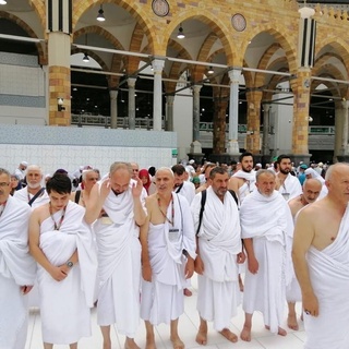 Umreye gideceğine…