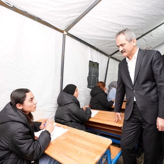 Bakan Özer: 20 binin üzerinde öğrencimiz geri döndü