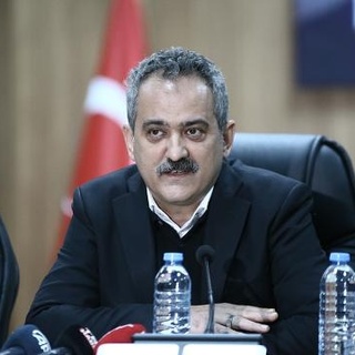 Bakan Özer: 22 bin 145 öğrencimiz nakillerini tekrar bölgeye aldırdı