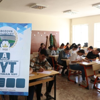 Bozova’da hazırlık öğrencilerine sınav yaptırıldı