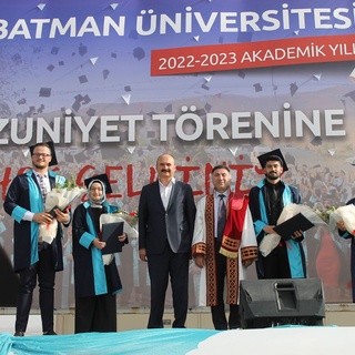 Batman Üniversitesinin 2022-2023 mezunları törenle uğurlandı