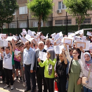 Bursa’da 700 bine yakın öğrenci karne aldı