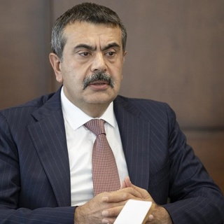 Milli Eğitim Bakanı bir genel müdür görevden aldı!