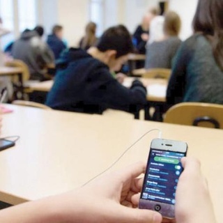 Milli Eğitim’den okullarda cep telefonu kararı