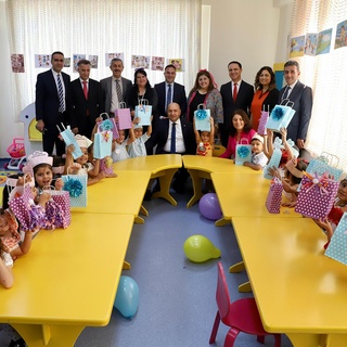 Minikler için ilk ders zili çaldı