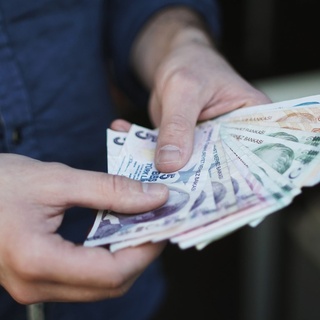 Asgari ücret için iki tahmin! Asgari ücret ne kadar olacak? Asgari ücrete ne kadar zam yapılacak 2024?