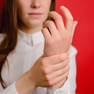 Kelebek hastalığı nedir? Kelebek hastalığı belirtileri nelerdir? Kelebek hastalığına ne iyi gelir?