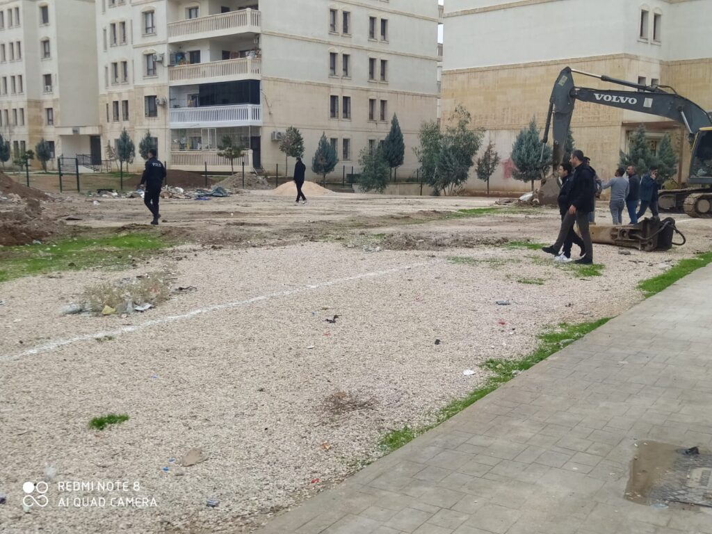 Nusaybin’de kazılan bina temelinde roket mermisi sanılan cisim çıktı