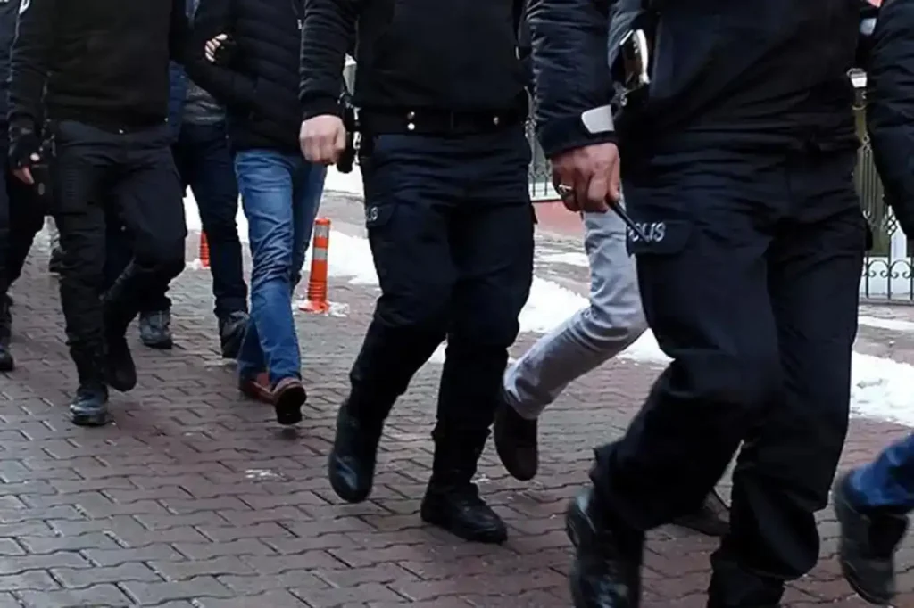 Mardin’de çeşitli suçlardan aranan 19 zanlı tutuklandı