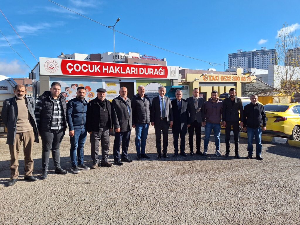 Mardin Valisi Akkoyun, şoför, esnaf ve hastane ziyaretinde bulundu