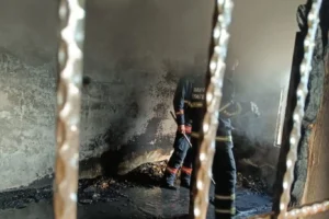 Mardin’de çıkan yangında ev kullanılamaz hale geldi
