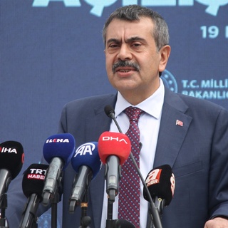 Bakan Tekin: Türkiye’de velilerin haftalık kitap okuma süresi sadece 4 buçuk saat