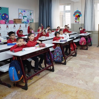 Deprem bölgesindeki özel okullarda eğitim desteği