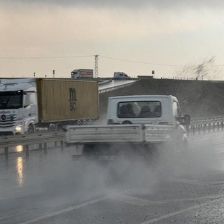 Tekirdağ’da sağanak hayatı olumsuz etkiledi!