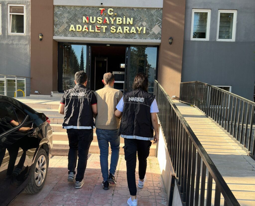 Firari Uyuşturucu Satıcısı Nusaybin’de Yakalandı