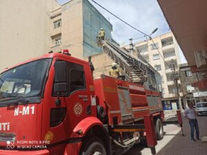 Nusaybin’de İple Asılı Kalmış Kırlangıç Kuşu İtfaiye Tarafından Kurtarıldı