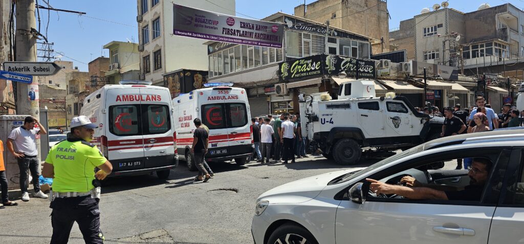 Nusaybin’de polis aracı motosiklette çarptı: 1 yaralı