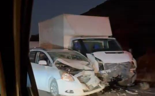 Nusaybin’de iki araç kafa kafaya çarpıştı: 3 yaralı
