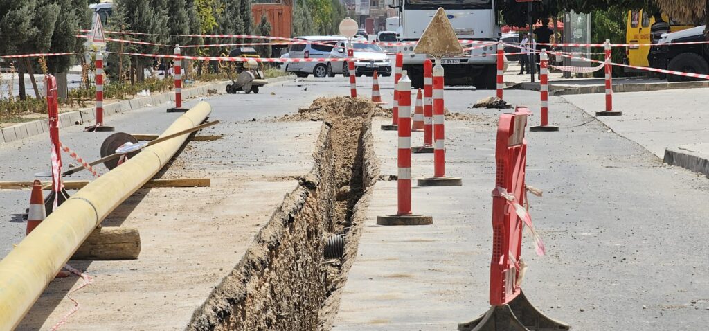 Nusaybin’de doğalgaz kazı çalışmasında bomba dolusu mutfak tüpü bulundu