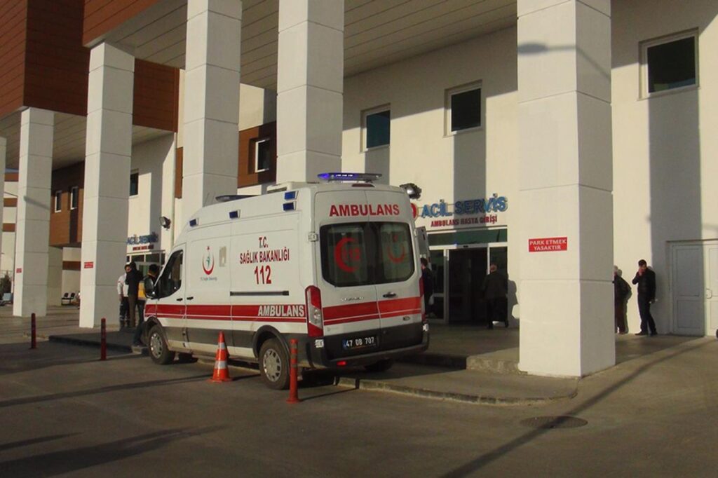 Mardin Nusaybin’de Beyazsu’da Boğulma Vakası: 3 Yaşındaki Çocuk Hastaneye Kaldırıldı