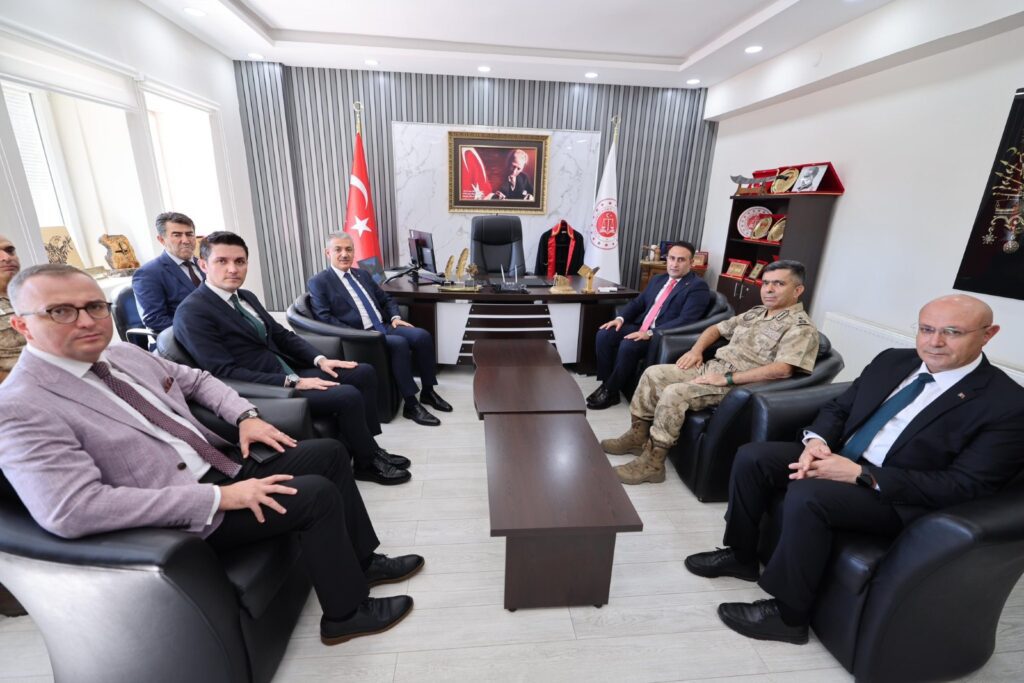 Vali Tuncay Akkoyun, Nusaybin ilçesini ziyaret etti