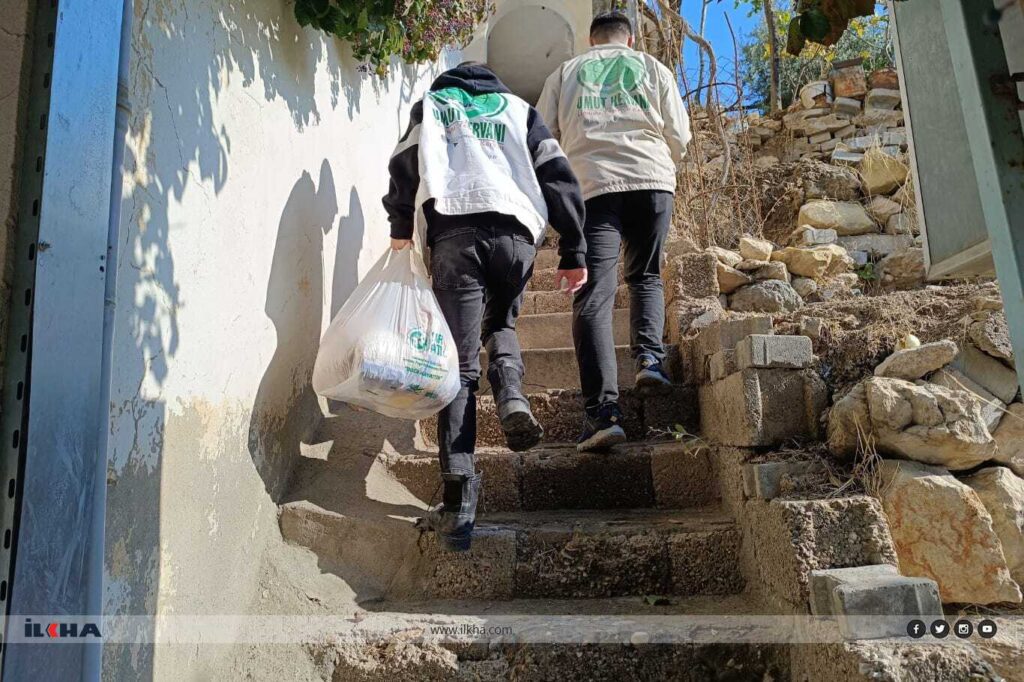 Umut Kervanı’ndan Mardin’de İhtiyaç Sahiplerine Gıda Yardımı
