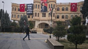 Nusaybin Belediyesi 6 Sözleşmeli Personelin İşine Son Verdi