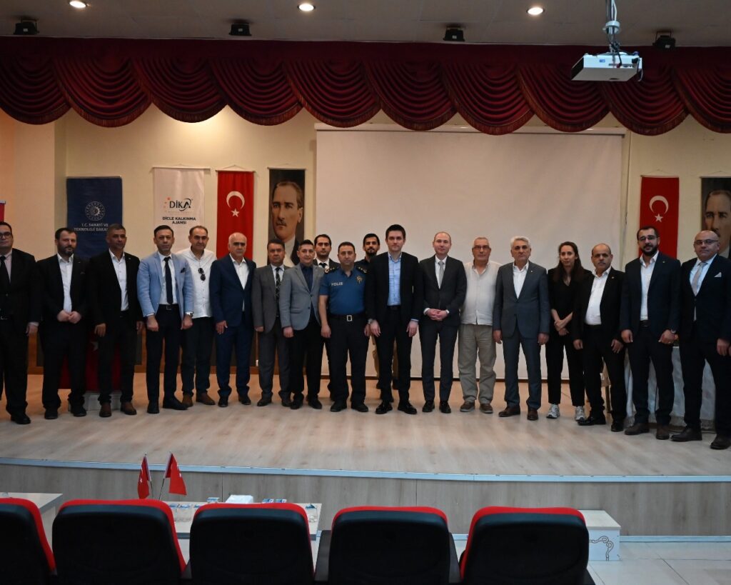 Nusaybin’de DİKA Bilgilendirme Toplantısı Yapıldı