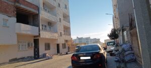Nusaybin’de iki kız kardeş evde silahla vurulmuş halde ölü bulundu.