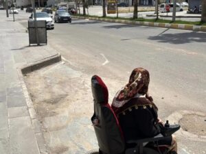 Nusaybin’de engelli kadını minibüse almayan sürücülere tepki