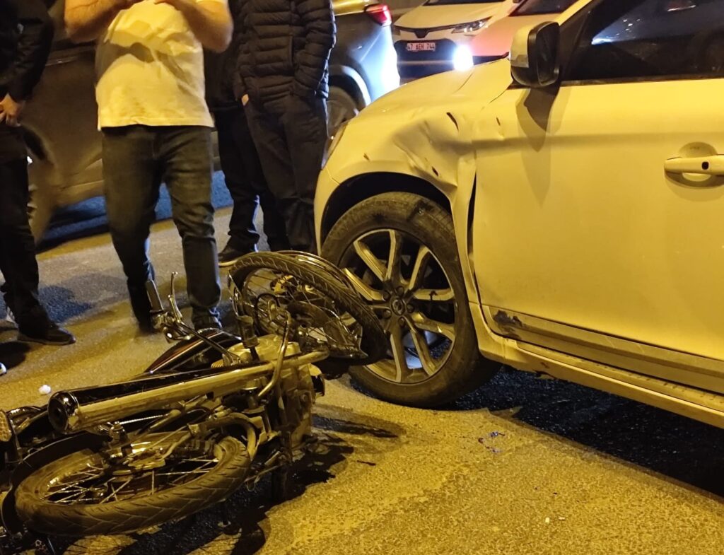 Nusaybin’de otomobil ile motosiklet çarpıştı: 1 yaralı
