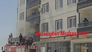 Nusaybin’de apartman yangını: 1’i bebek 3 kişi dumandan etkilendi