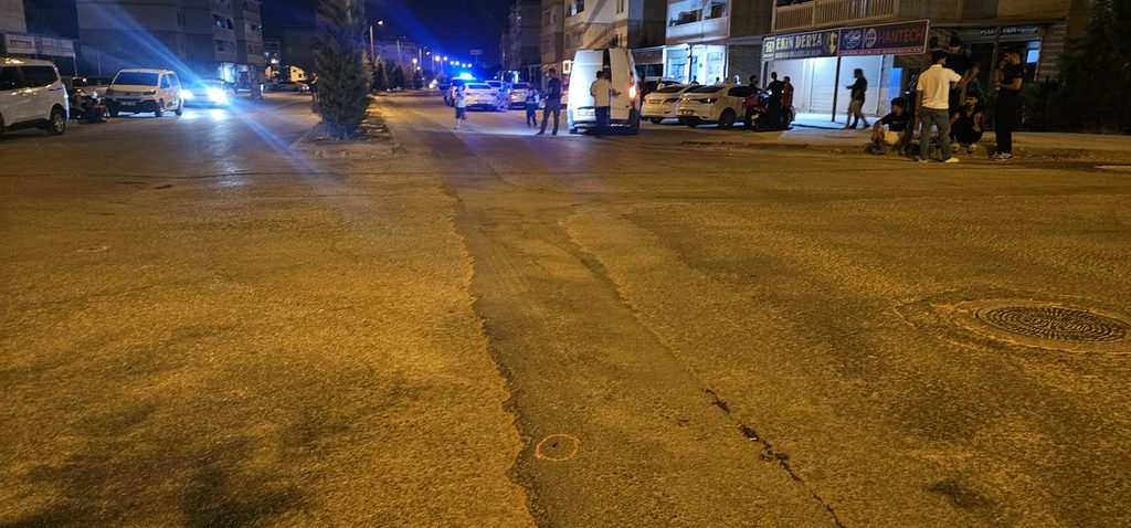 Nusaybin’de maskeli motosikletlilerden iş yerine silahlı saldırı