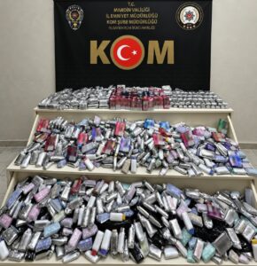 Nusaybin’de araçta kaçak elektronik nargile ele geçirildi