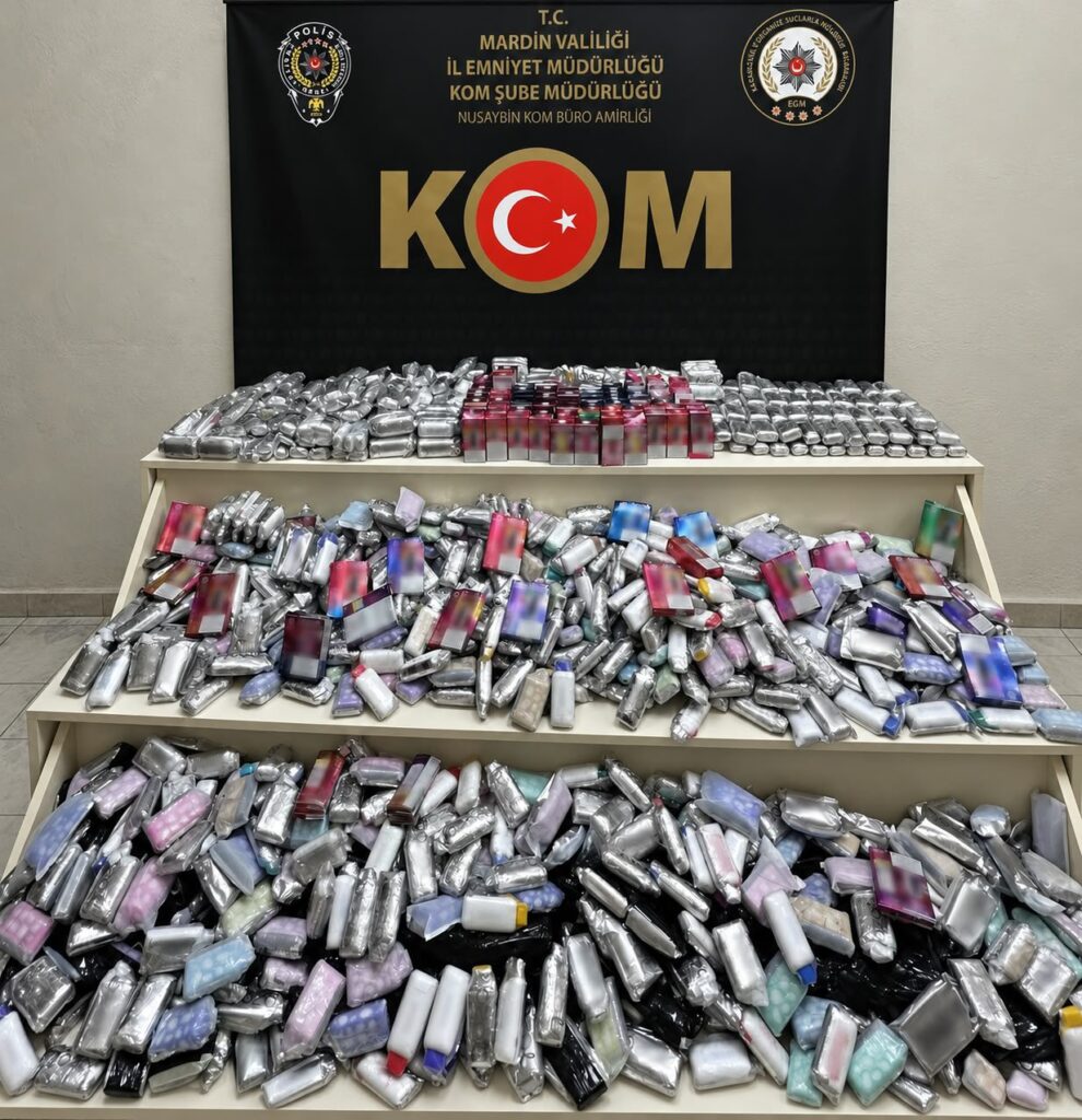 Nusaybin’de araçta kaçak elektronik nargile ele geçirildi